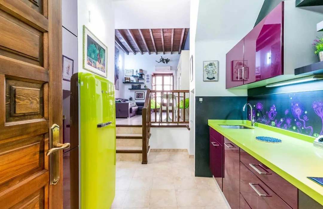 Cómodo y moderno apartamento centro Granada-1